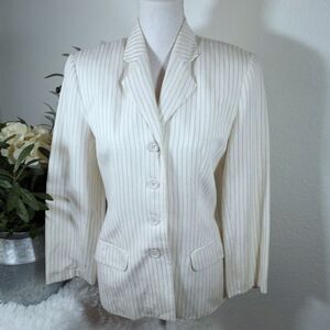 CREAM PINSTRIPE BLAZER SZ.S EUC